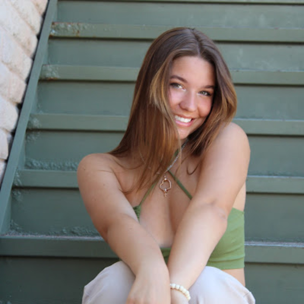 Meet your Posher, Alyssa